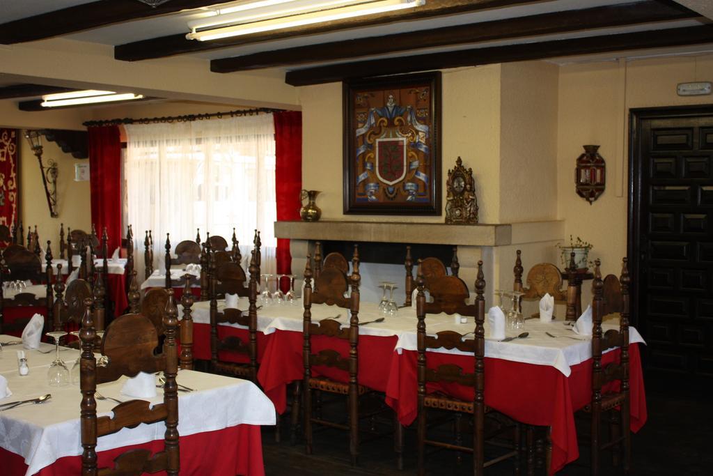 Hotel Restaurante Astorga Pradorrey Extérieur photo